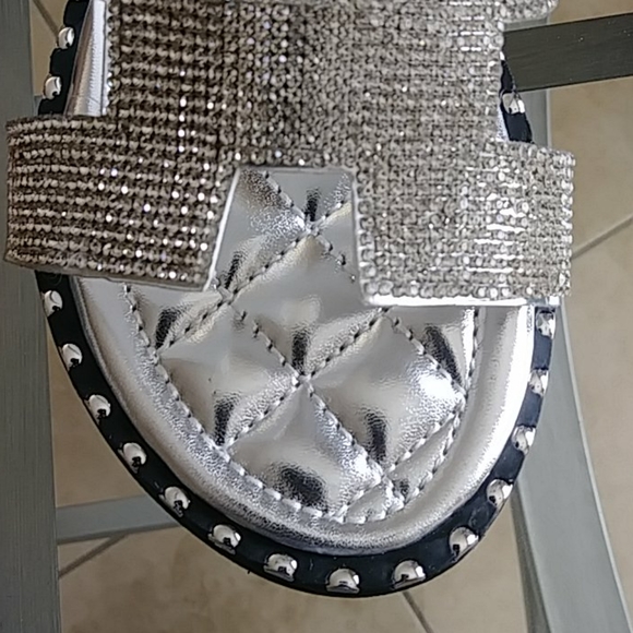 Anna Bling Slip On - Picture 4 of 8